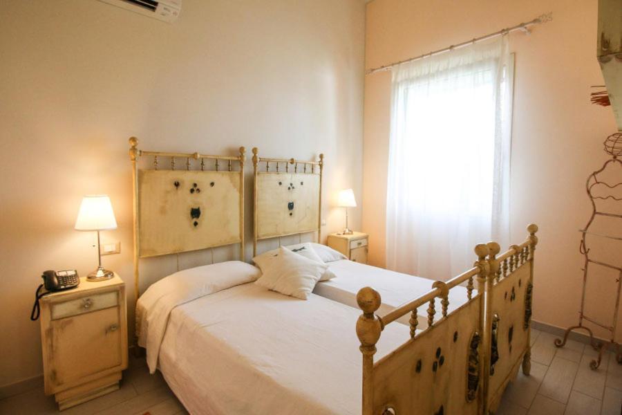 Lucciole Nella Nebbia Hotel Stellata Екстериор снимка