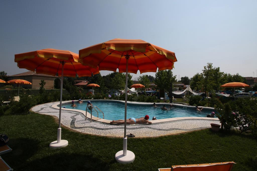 Lucciole Nella Nebbia Hotel Stellata Екстериор снимка